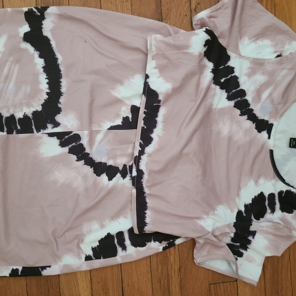 tie-dye set from shein curve line. Size 14